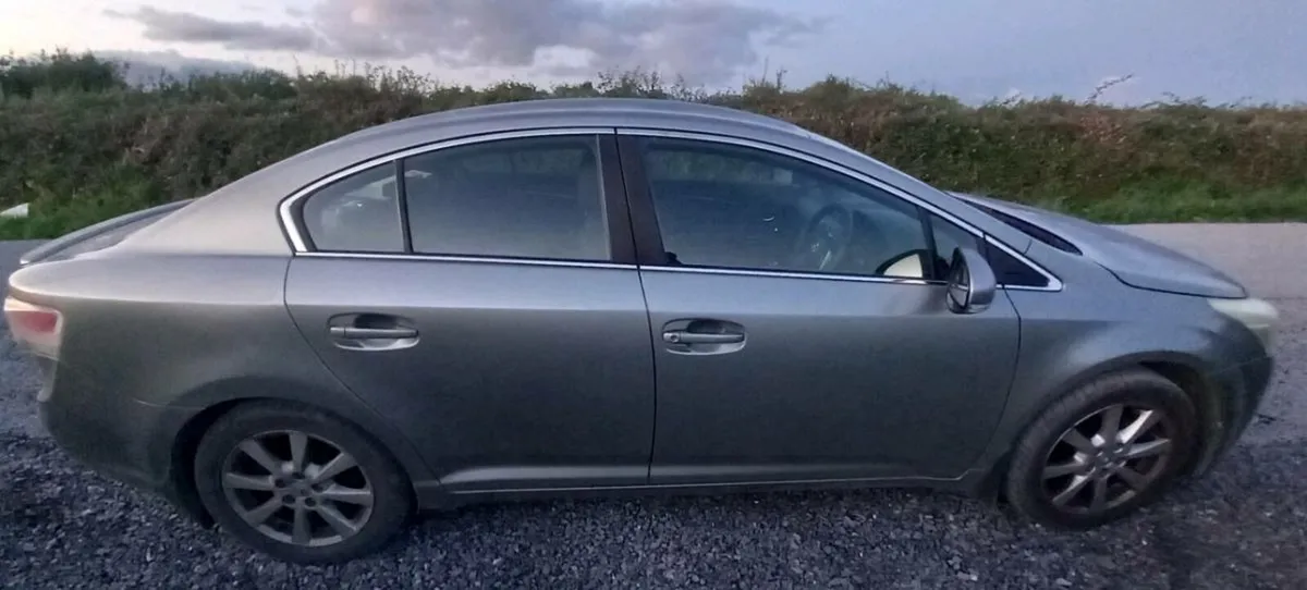 Toyota Avensis - Image 3