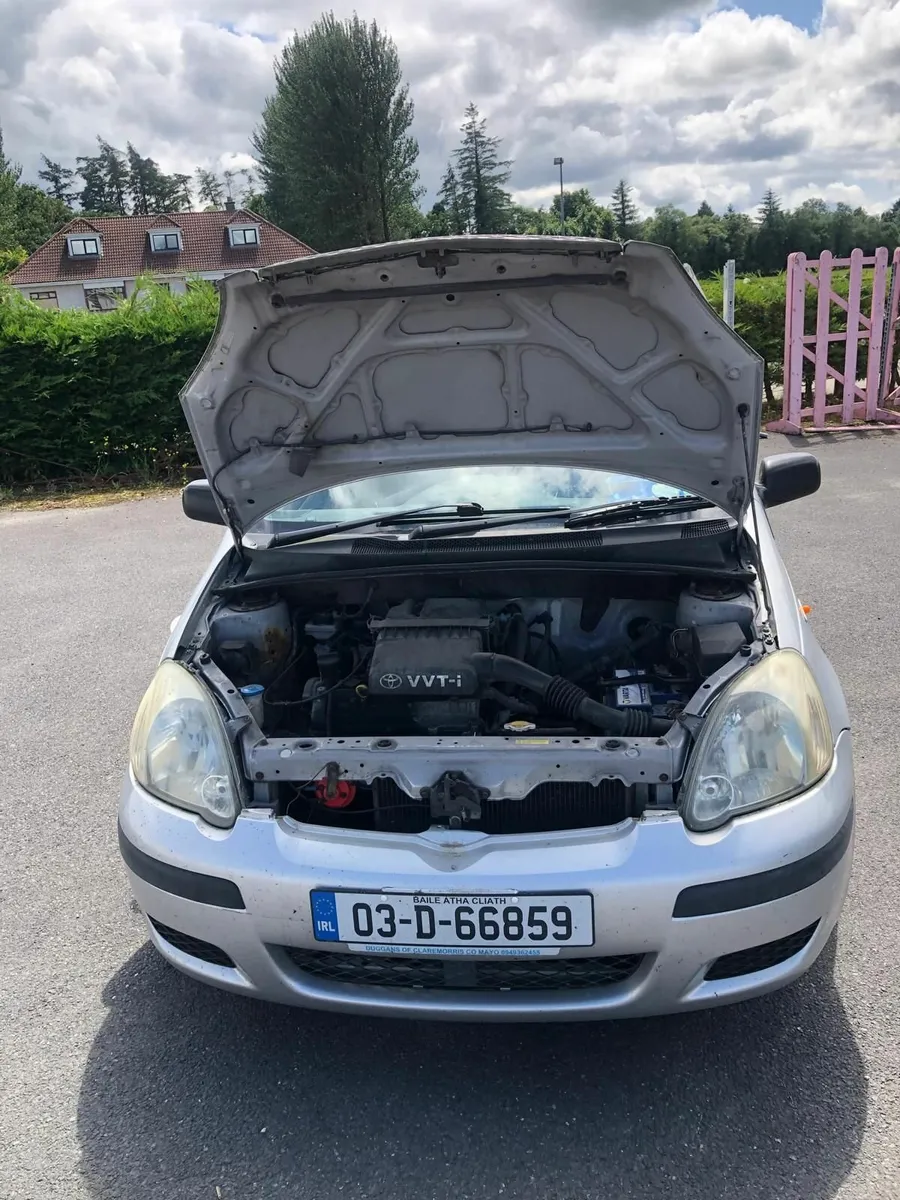 Toyota Yaris 2003 - Image 3