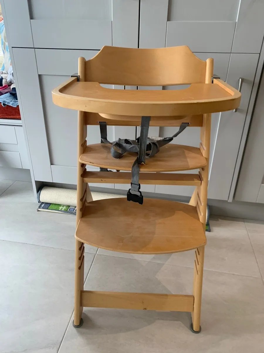High chair - Image 2