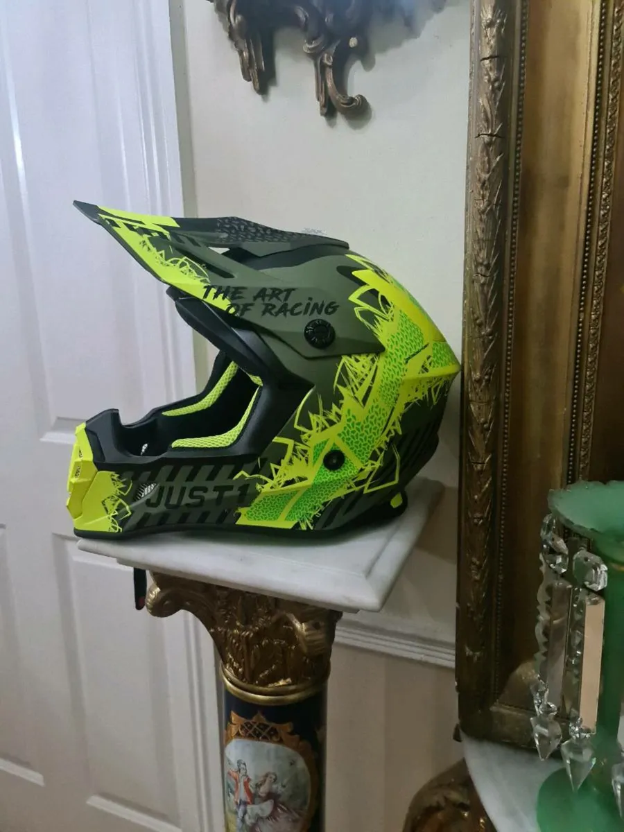 Helmet - Image 2