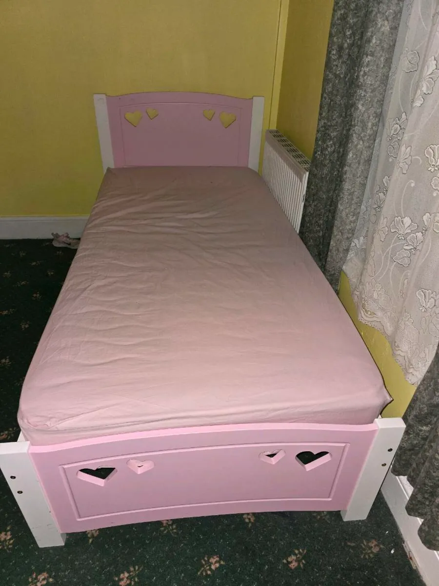 Single bed
