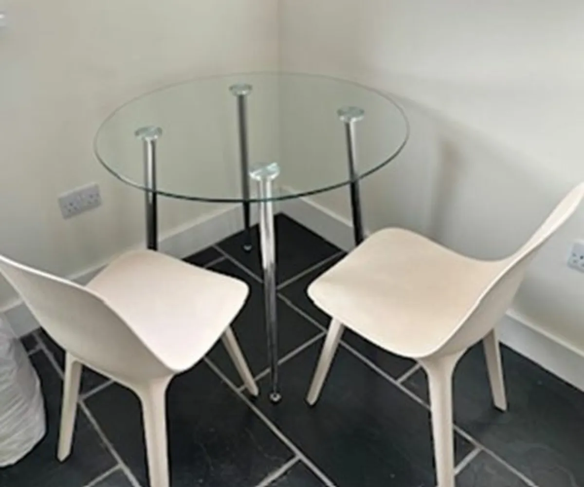 Dining table and 2 chairs - Image 1