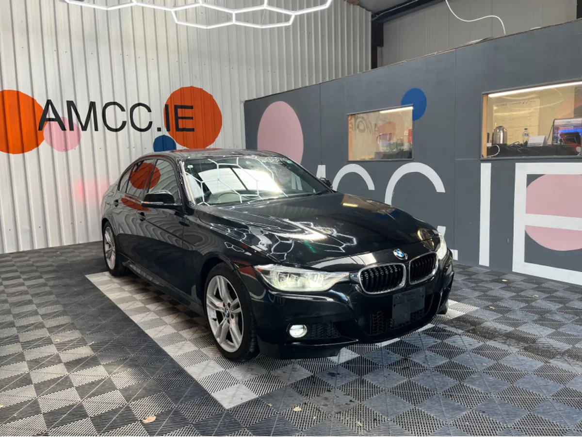 BMW 3-Series BMW 330e M-SPORT / 23k KMs / REVERSE - Image 1