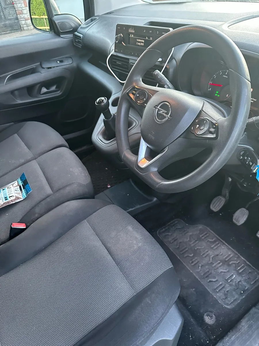 2020 Opel combo van (Not Damaged) - Image 2