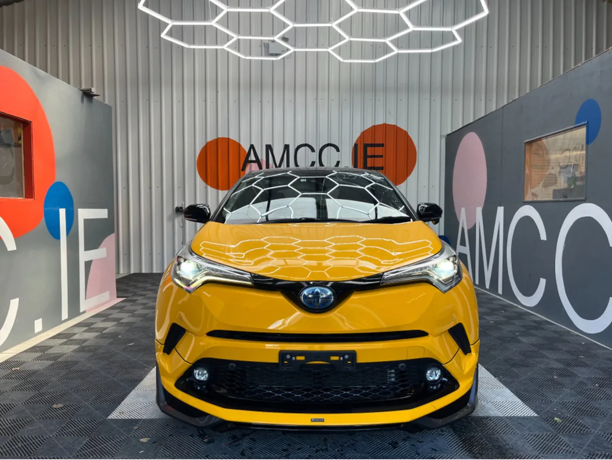 Toyota C-HR C-HR 1.8 HYBRID / 72k KMs / HEATED SEA - Image 2