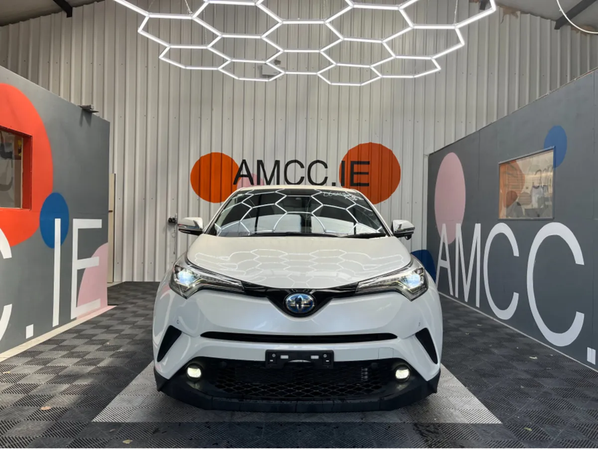 Toyota C-HR C-HR 1.8 HYBRID / 69k KMs / HEATED SEA - Image 2
