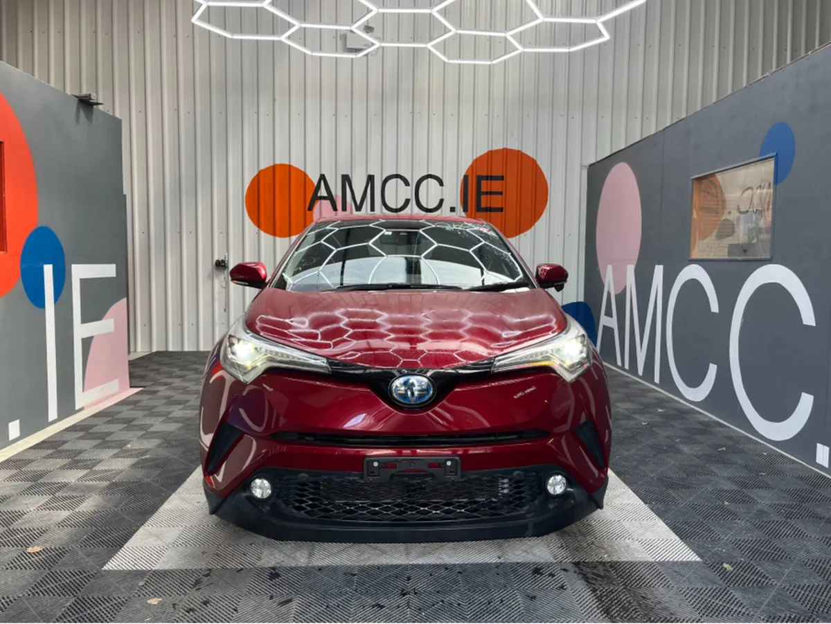 Toyota C-HR C-HR 1.8 HYBRID / 74k KMs / HEATED SEA - Image 2