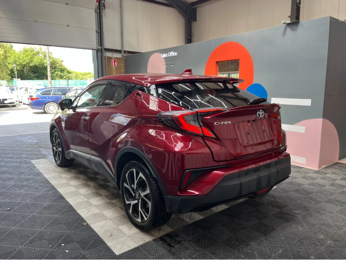 Toyota C-HR C-HR 1.8 HYBRID / 74k KMs / HEATED SEA - Image 4