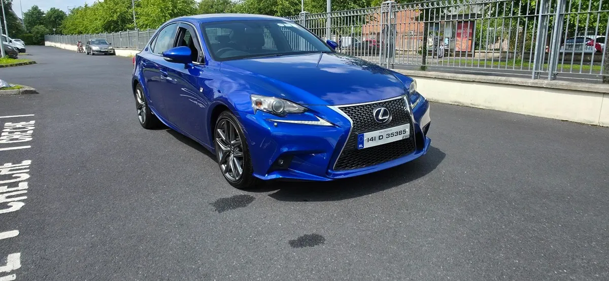 Lexus IS 2014 - Image 1