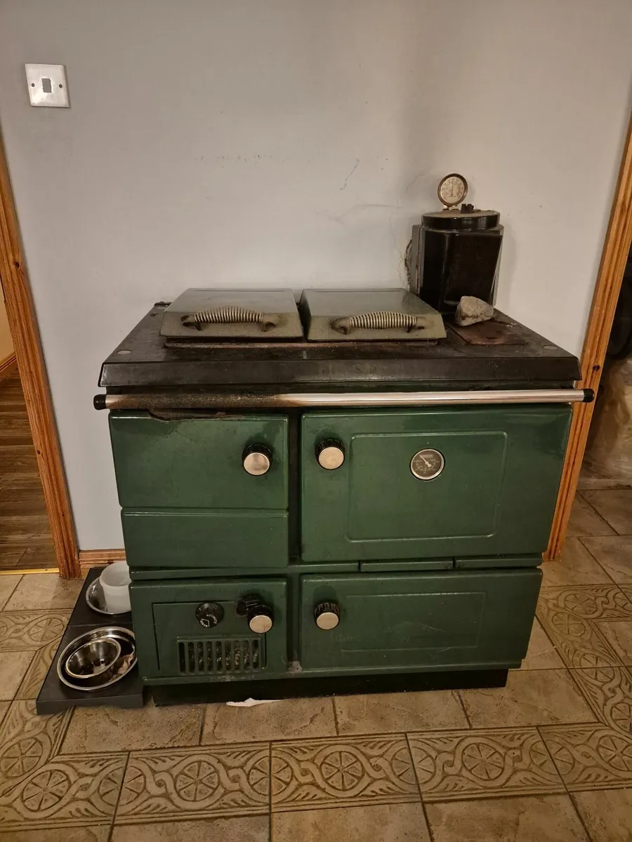 Vintage Stove - Image 1