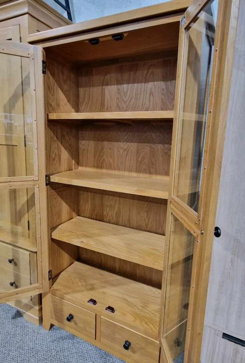 SALE Oscar Heavy Oak Cabinet (Retail €885) - Image 2