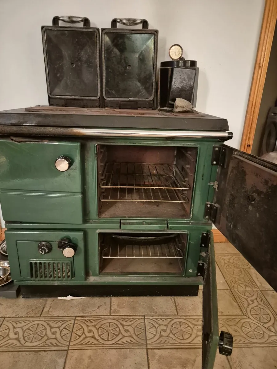 Vintage Stove - Image 4