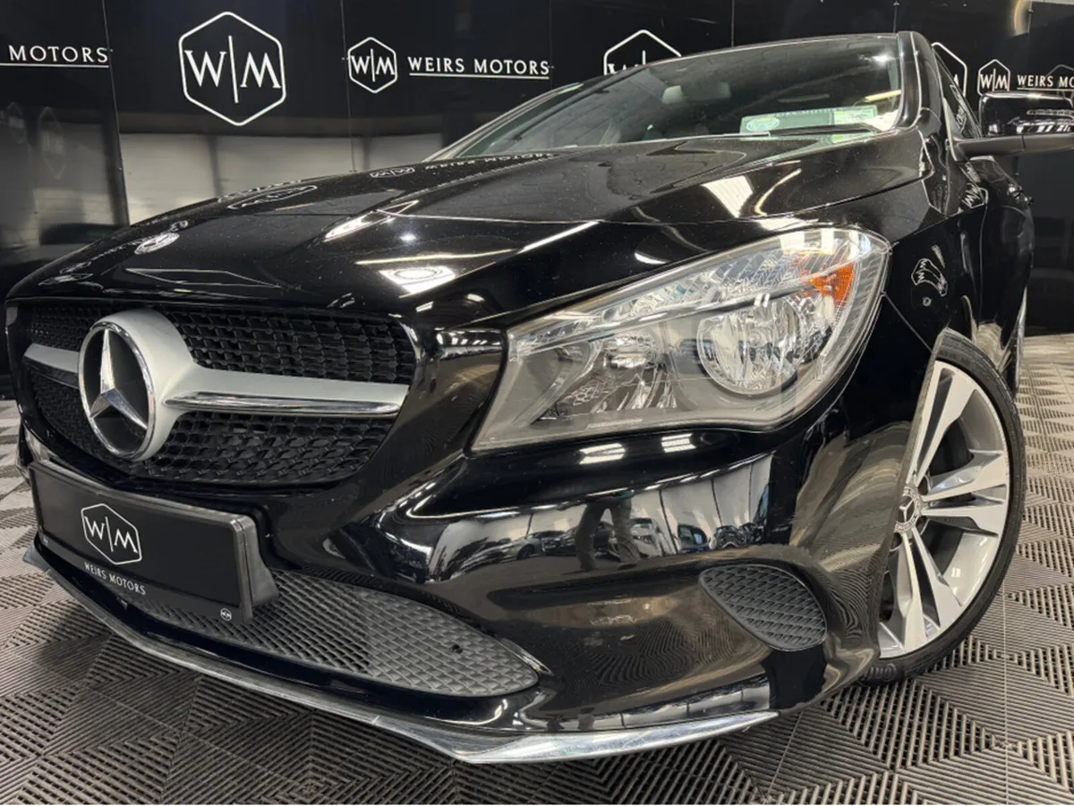 Mercedes-Benz CLA 180 URBAN AUTOMATIC/LOW MILLAGE - Image 3