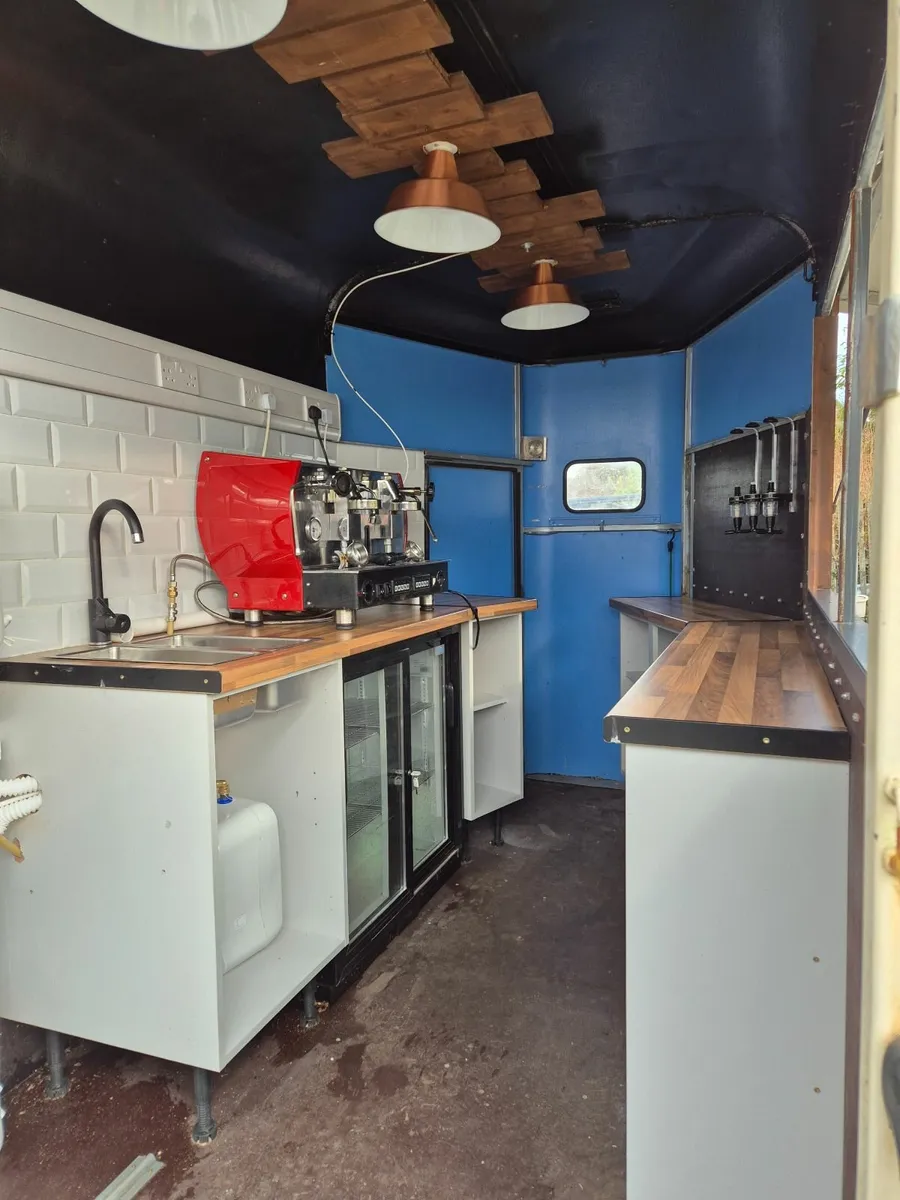 Mobile catering unit. Hse approved - Image 4