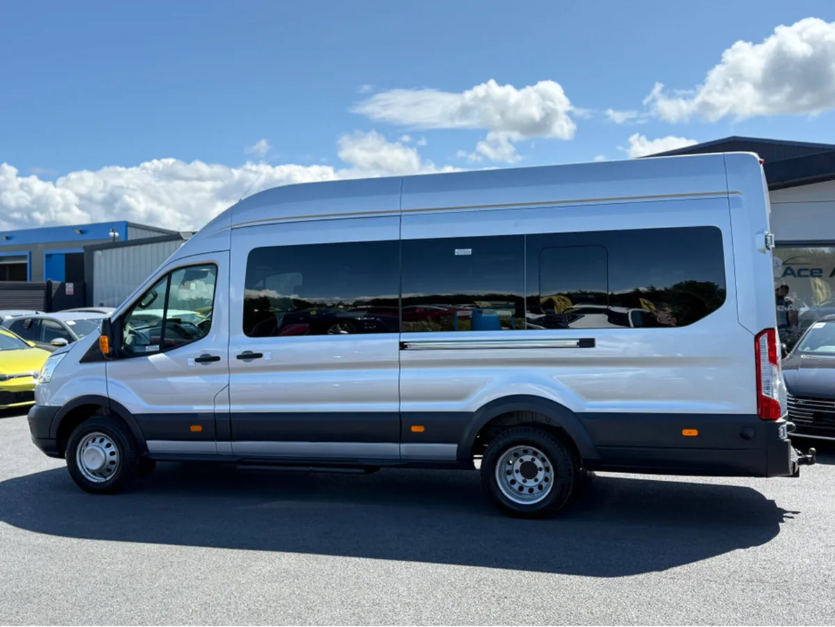 Ford Transit 460 TREND - 17 SEATER - 2.2L DIESEL - - Image 2