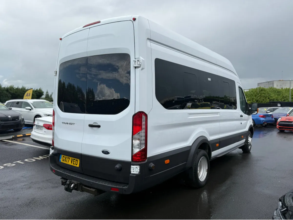 Ford Transit MINI BUS 17 SEATER - 2.2 DIESEL - MAN - Image 4