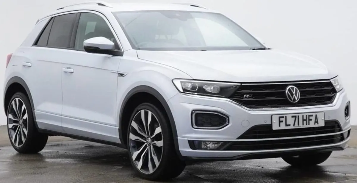 Volkswagen T-Roc 2.0 TDI EVO R-line SUV 5dr Diese - Image 1