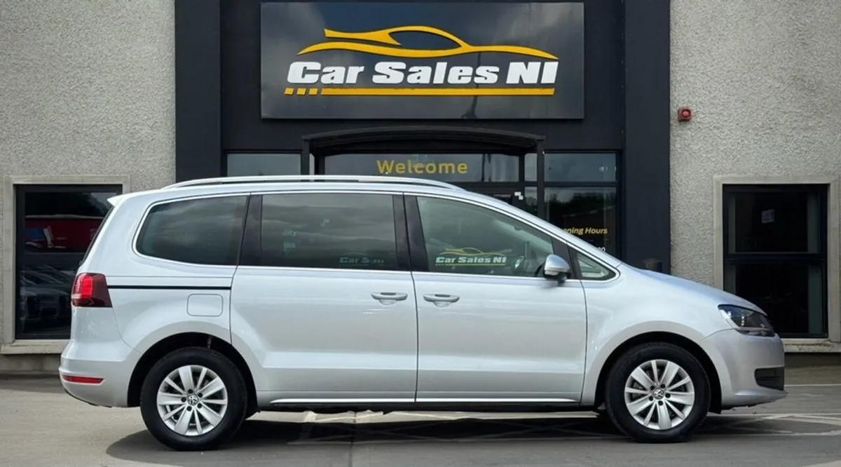 Volkswagen Sharan 2.0 TDI SE Nav MPV 5dr Diesel D - Image 3