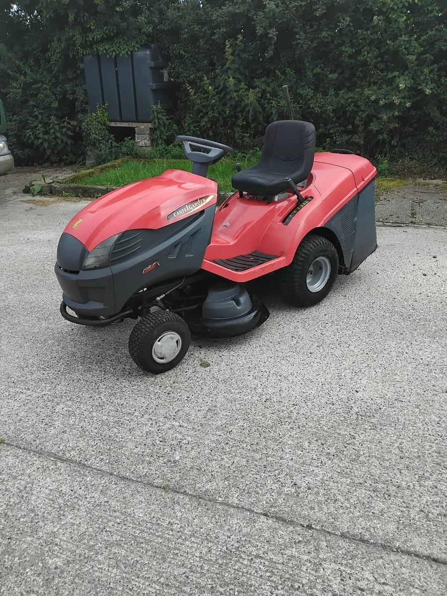 Castelgarden  mower 13.5hp hydrostatic - Image 1