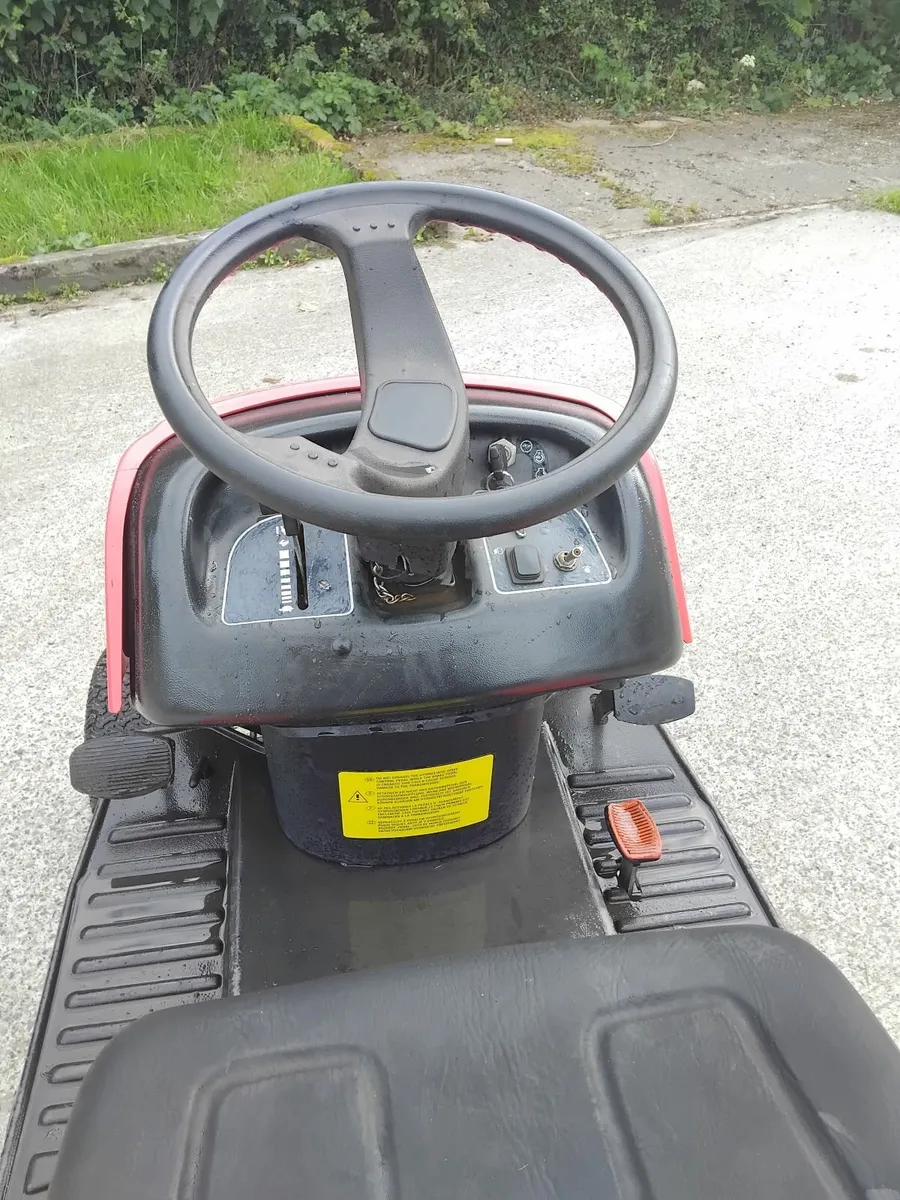 Lawnboss 7015h red baron series 42ins deck - Image 2