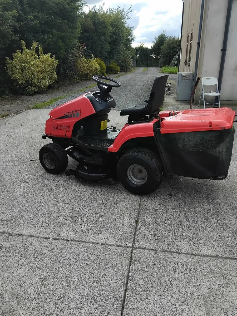 Lawnboss 7015h red baron series 42ins deck - Image 4