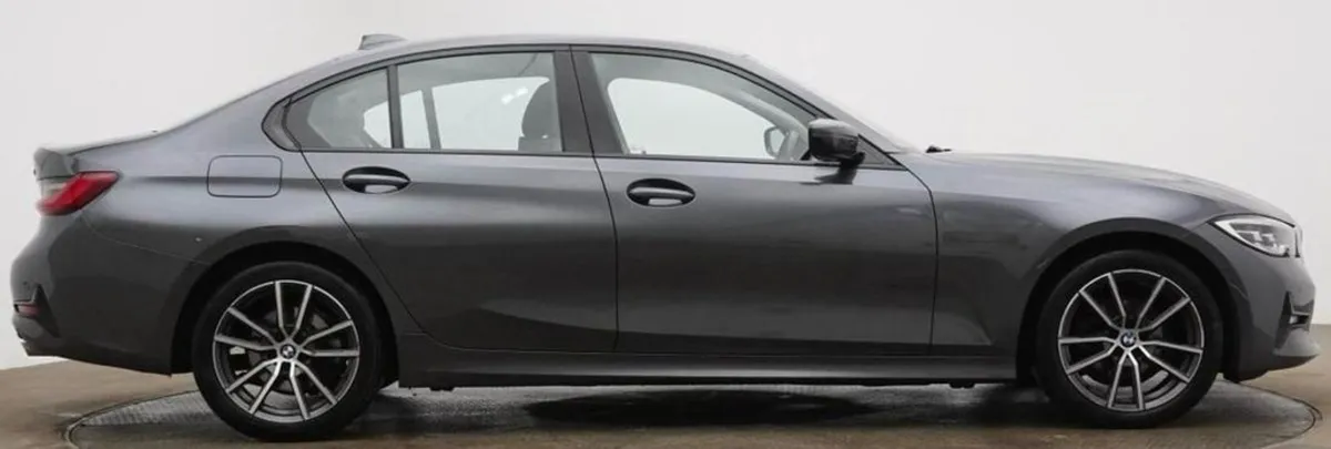 BMW 3 Series 2.0 318d Sport Saloon 4dr Diesel Man - Image 3