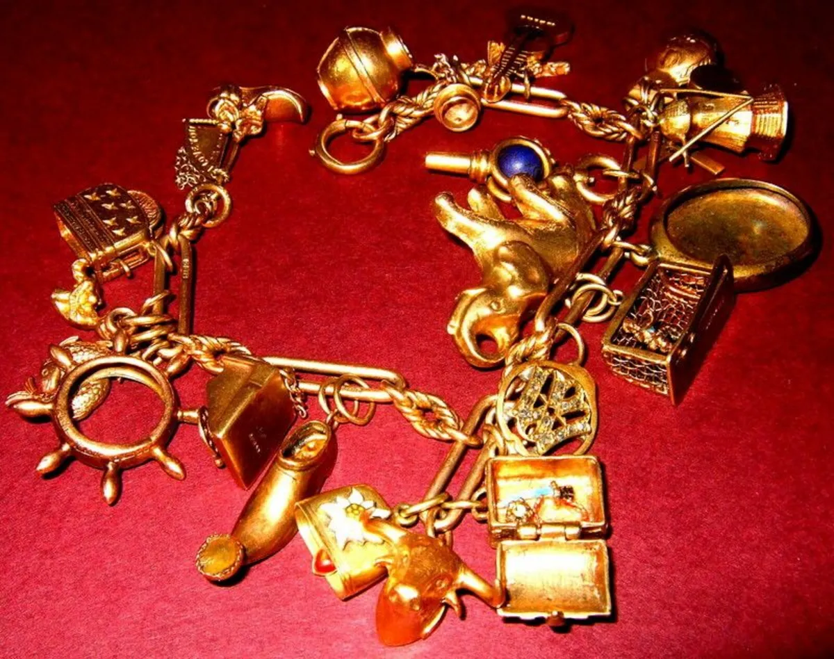 Vintage Hallmarked Traditional Charm Bracelet - Image 1