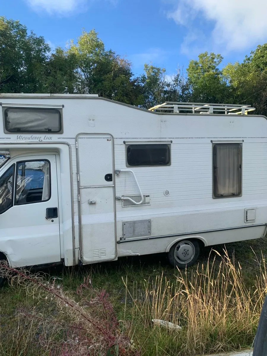 Camper van - Image 2