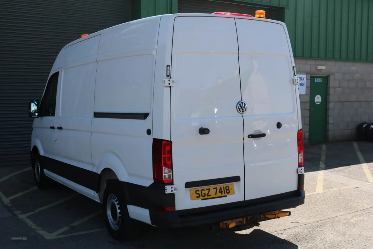 Volkswagen Crafter Cr35 MWB Diesel FWD - Image 4