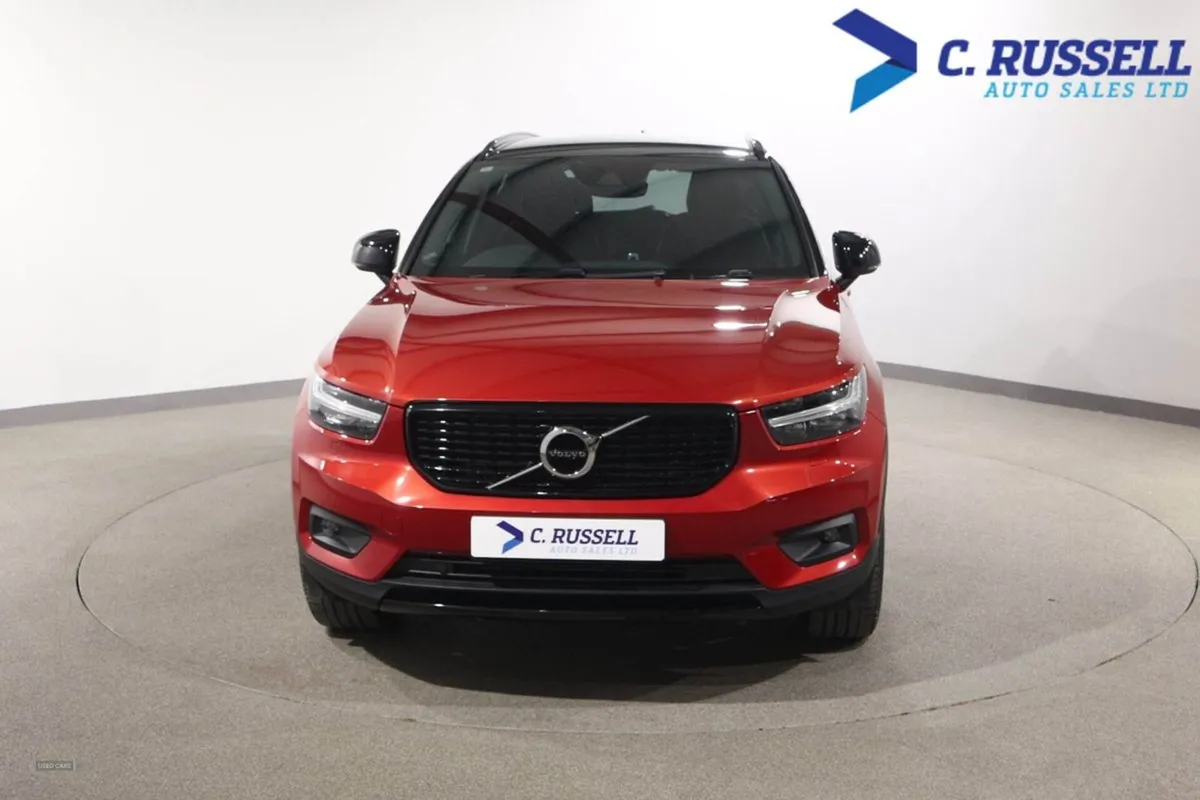 Volvo XC40 Estate - Image 2