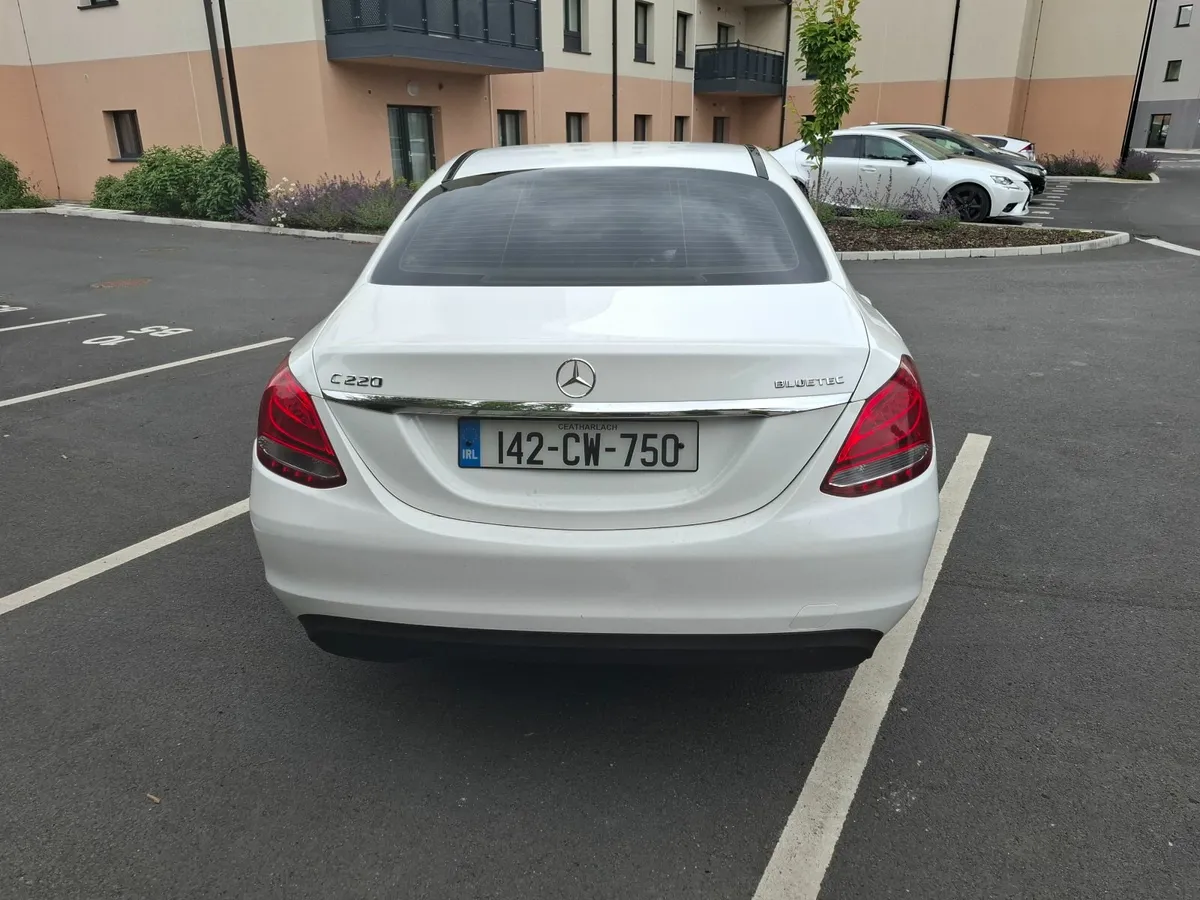 142 Mercedes C220d New Shape - Image 4