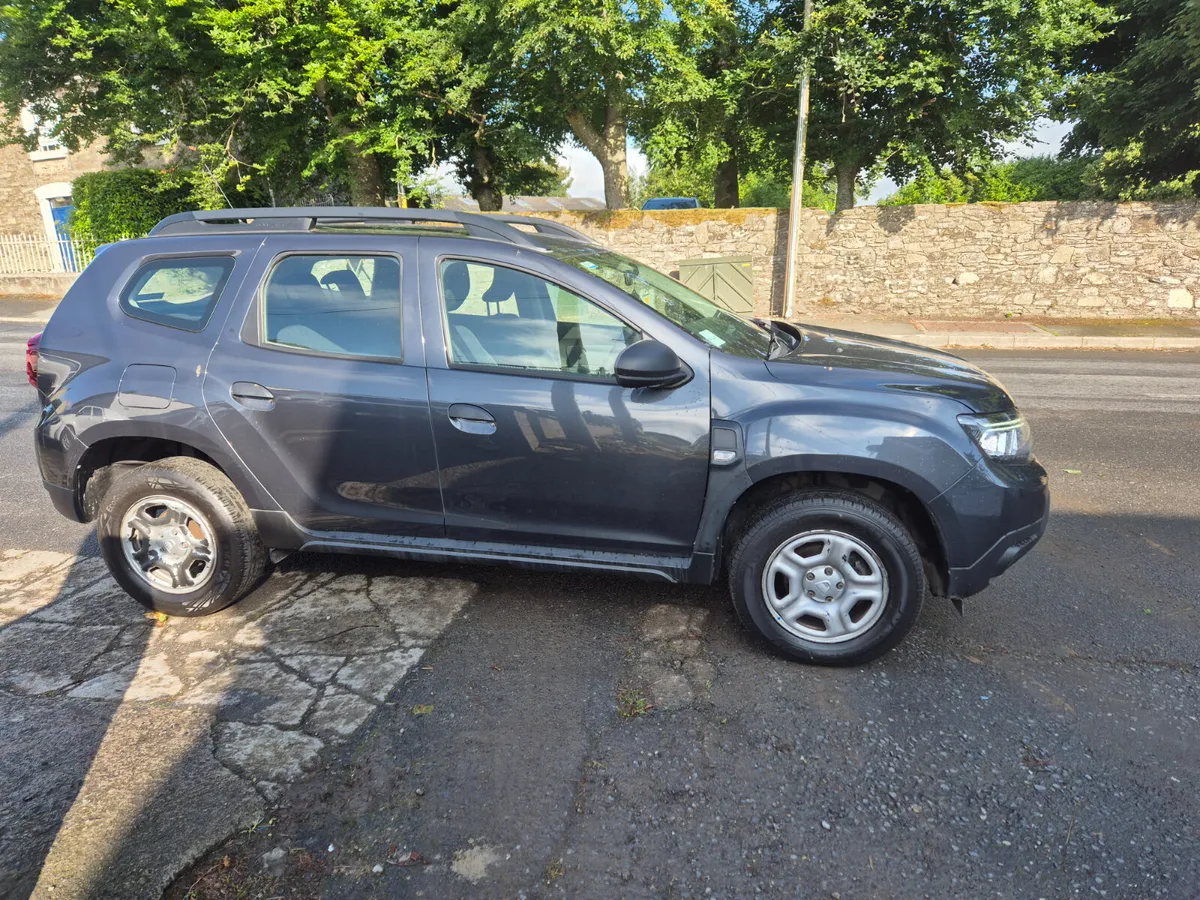 Dacia Duster 2022 - Image 2