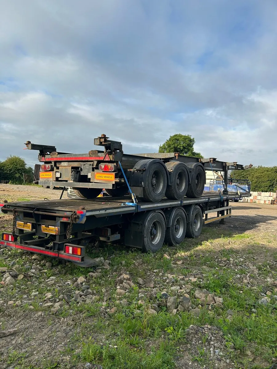Skellys and flat trailers