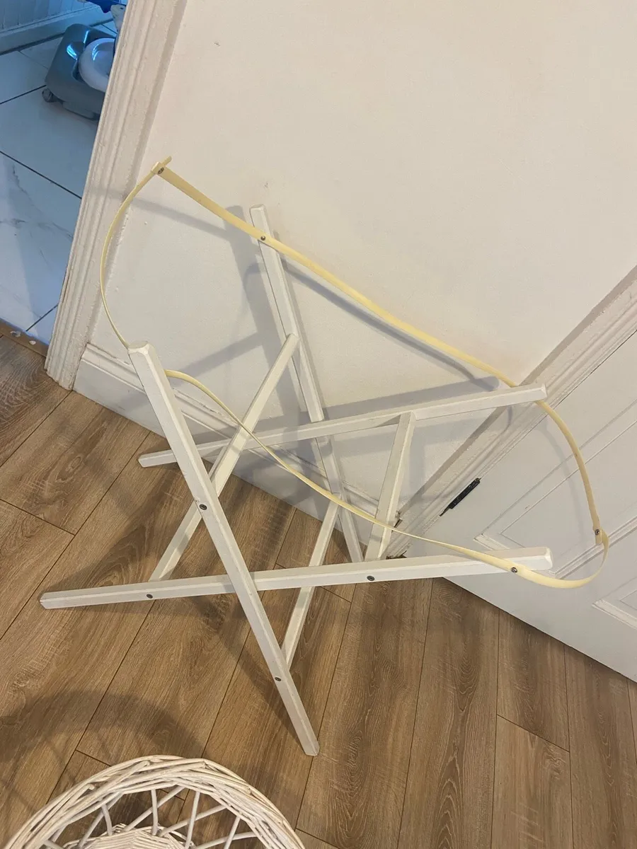 Baby bassinet - Image 3