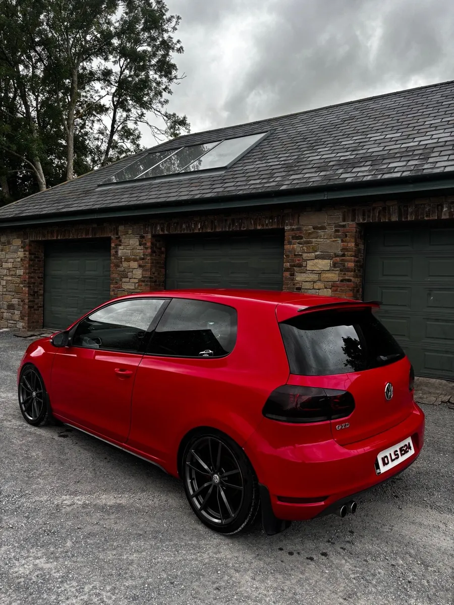 2.0L 2010 Golf GTD - Image 3