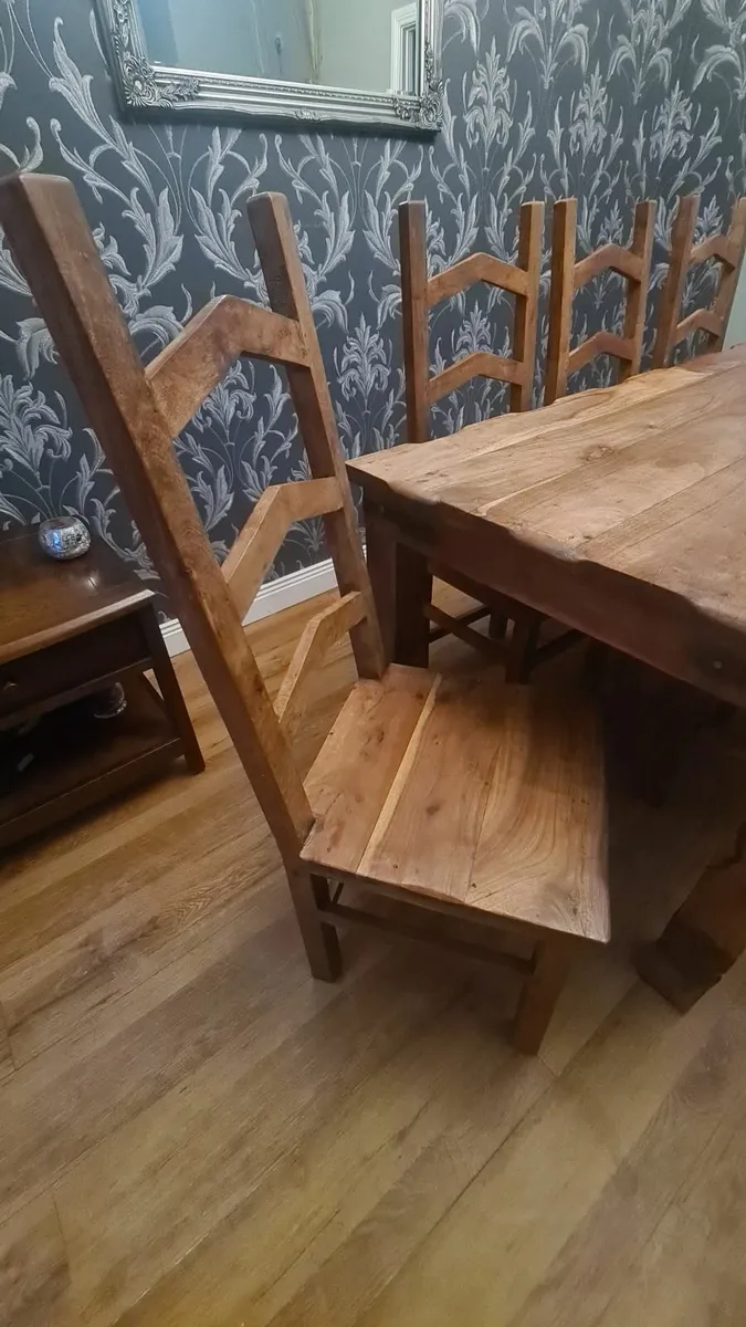 8 SeaterTable and chairs - Image 3