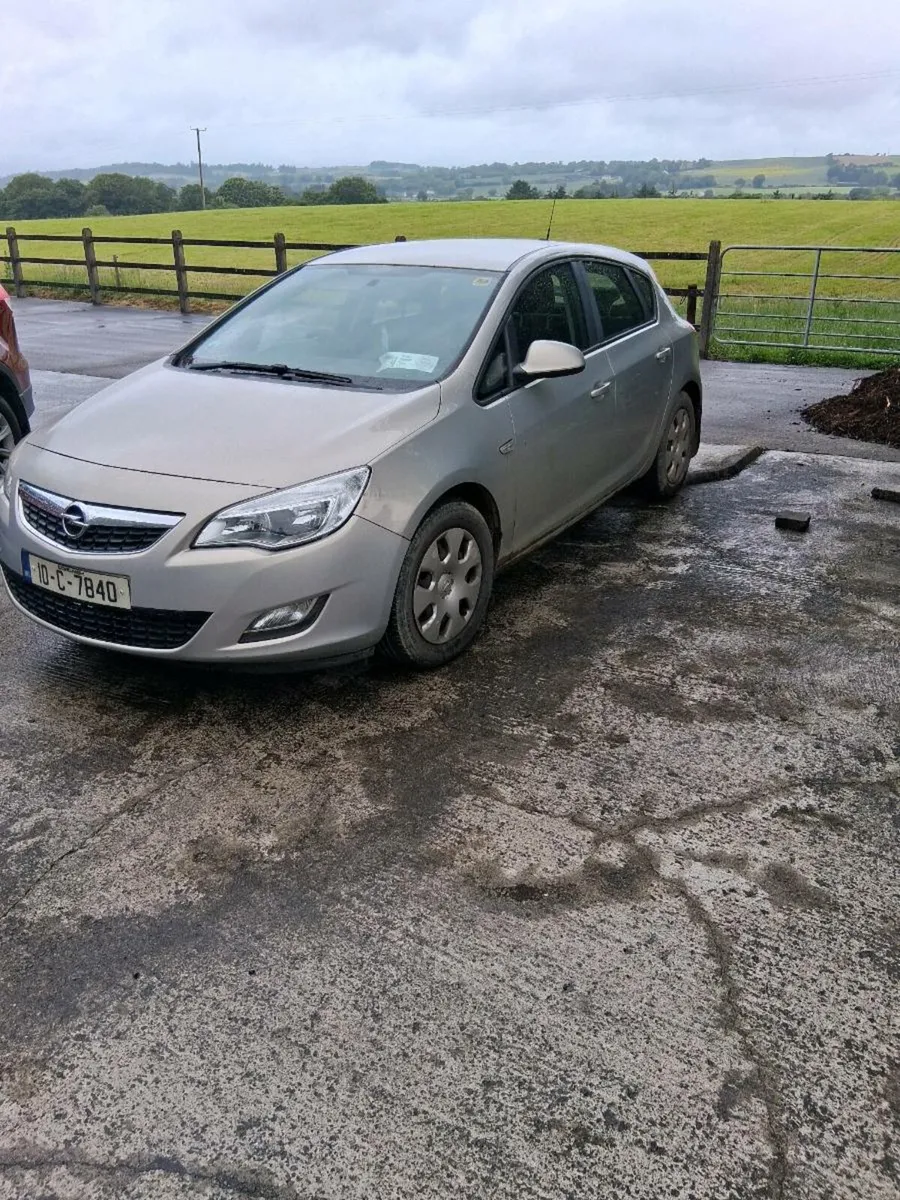 Opel Astra - Image 1