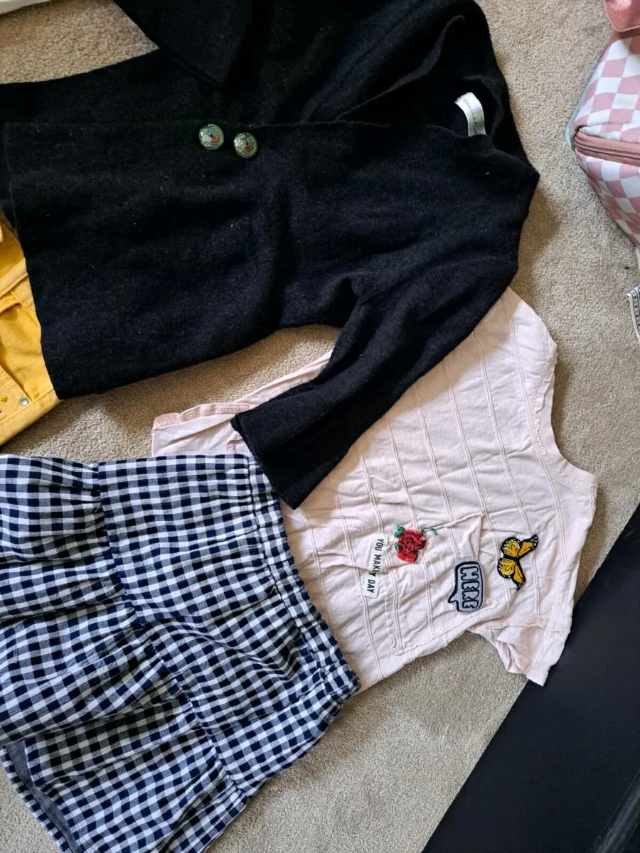 Girl 6-7 shorts top outfit bundle - Image 3