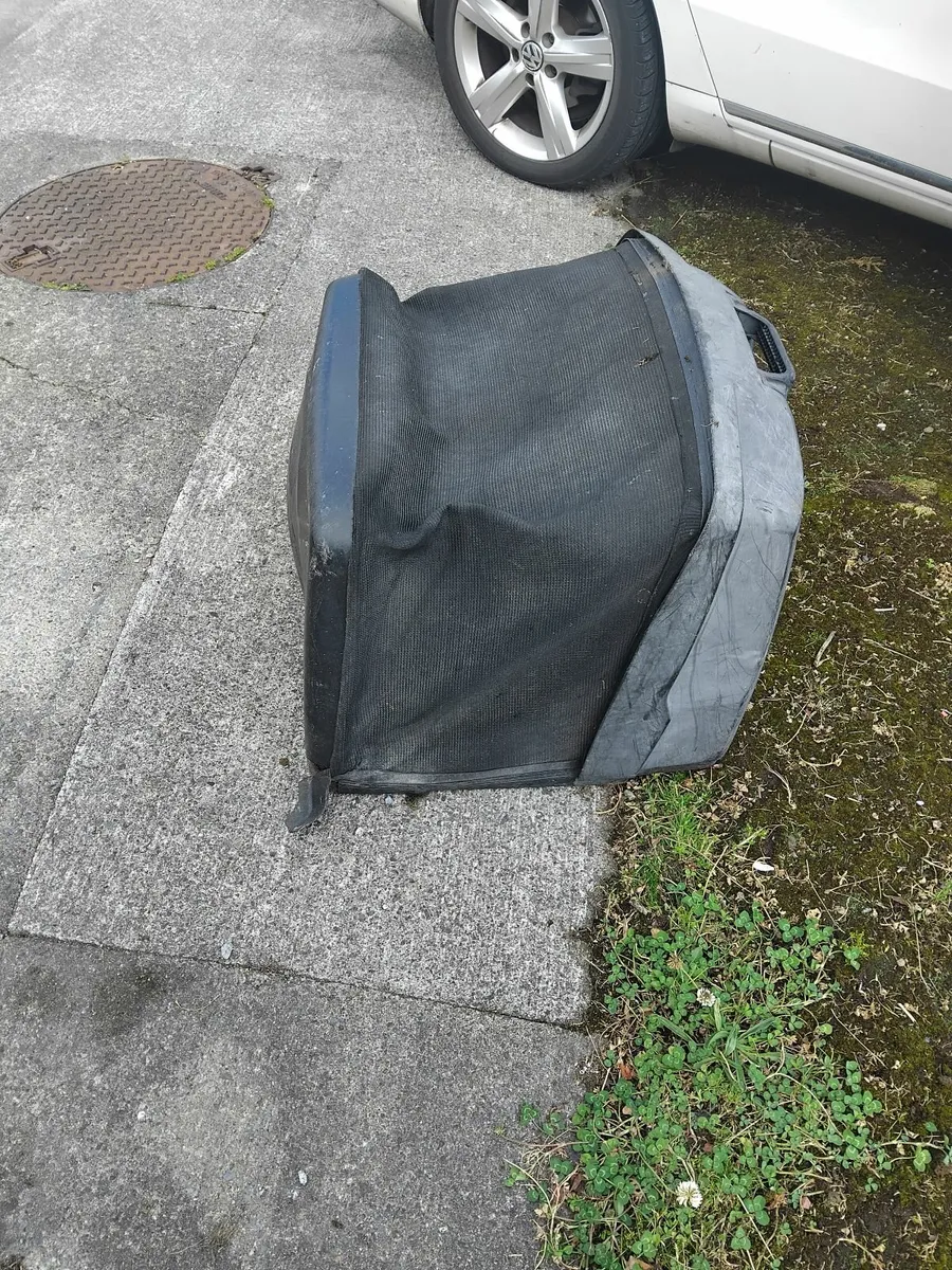 Grass box for tiga ried on mower priced - Image 3