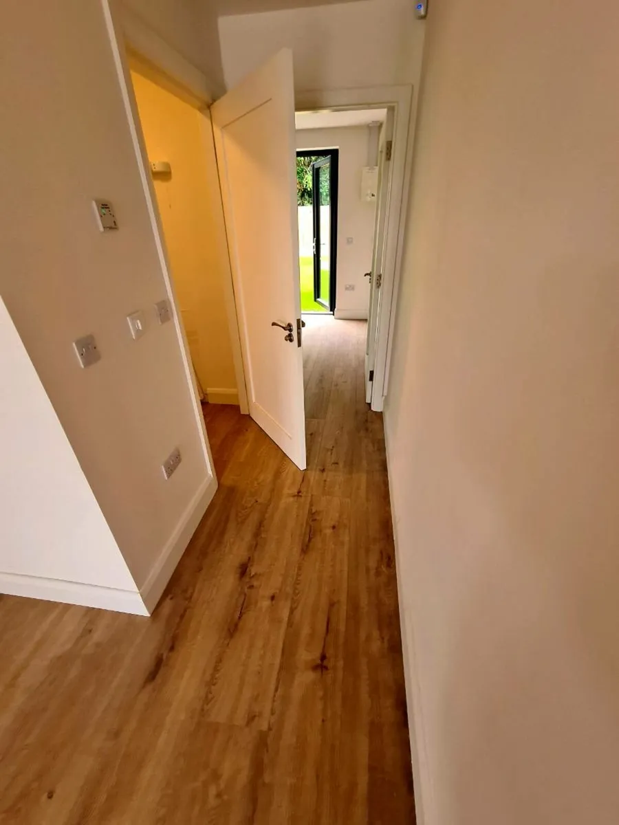 Timber floor fitter - Image 4