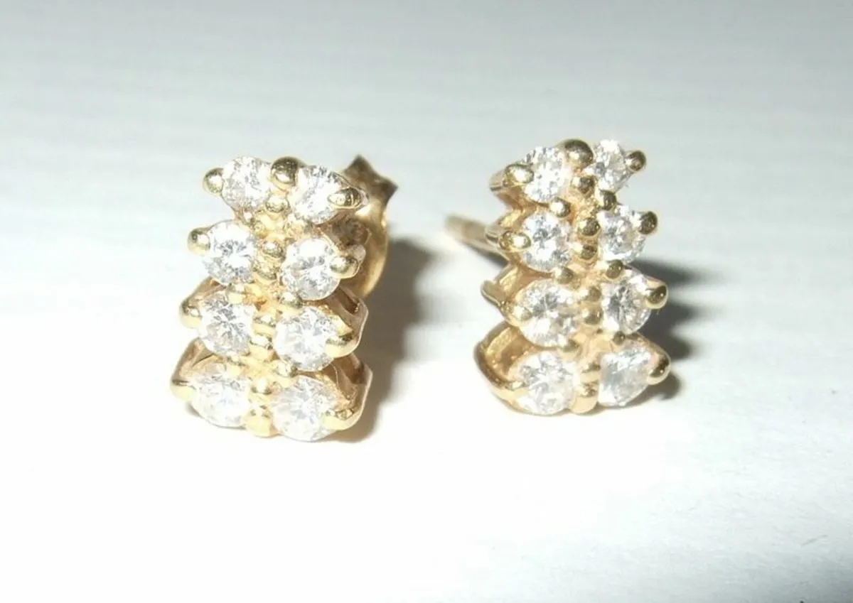 Vintage Hallmarked 18ct Gold/Diamond Earrings - Image 1