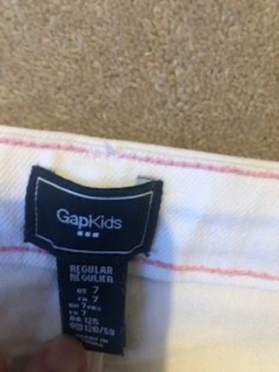 Gap Girls White Shorts age 7-8 - Image 2