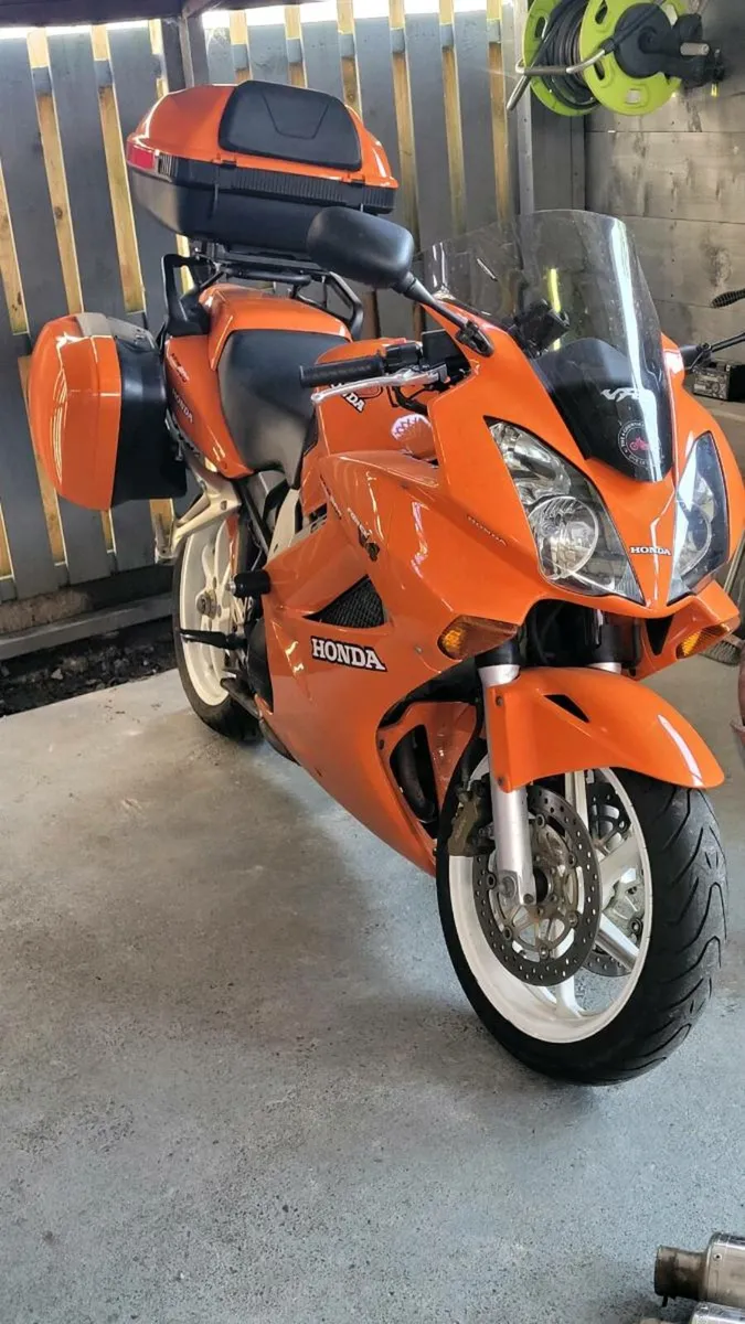 One of beutfull honda vfr800 vtec - Image 1