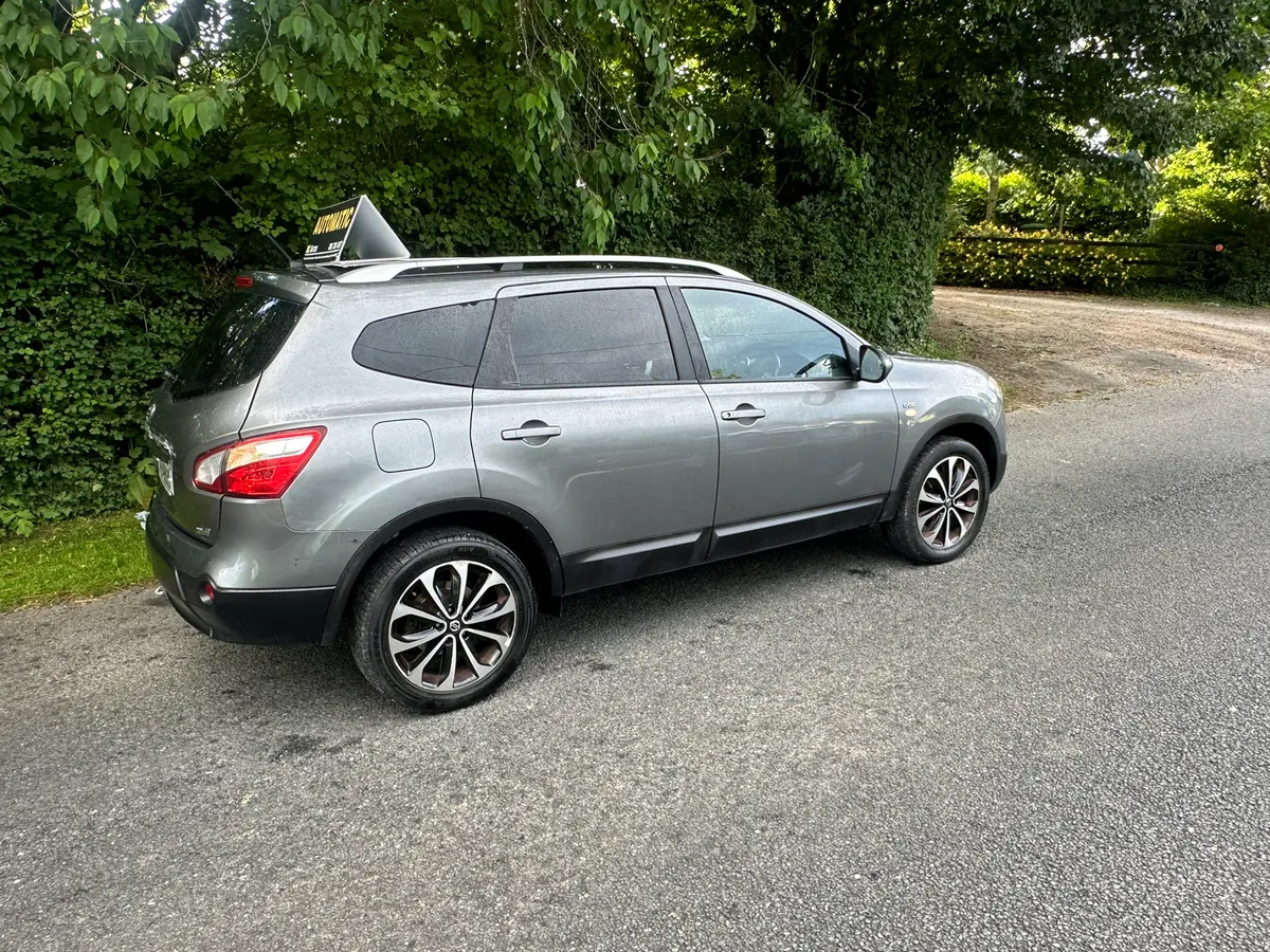 NISSAN QASQAI + 2 - Image 2
