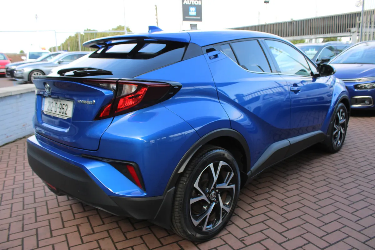 Toyota C-HR 1.8 HYBRID SPORT MONO 5DR SPORT AUTOMA - Image 4
