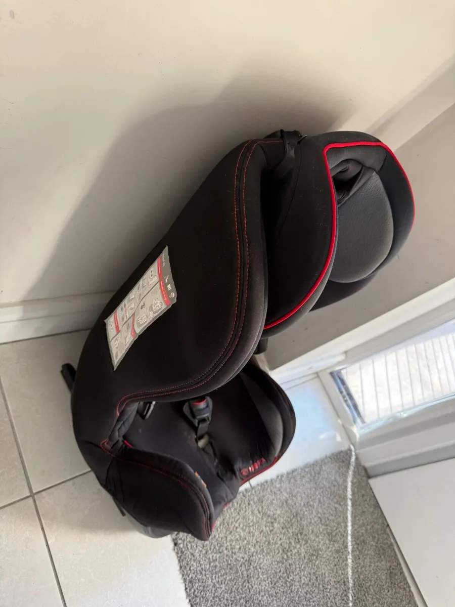 Car seat - Image 2