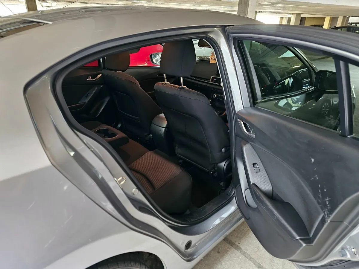 Mazda 3 150ps executive 2016 - Image 4