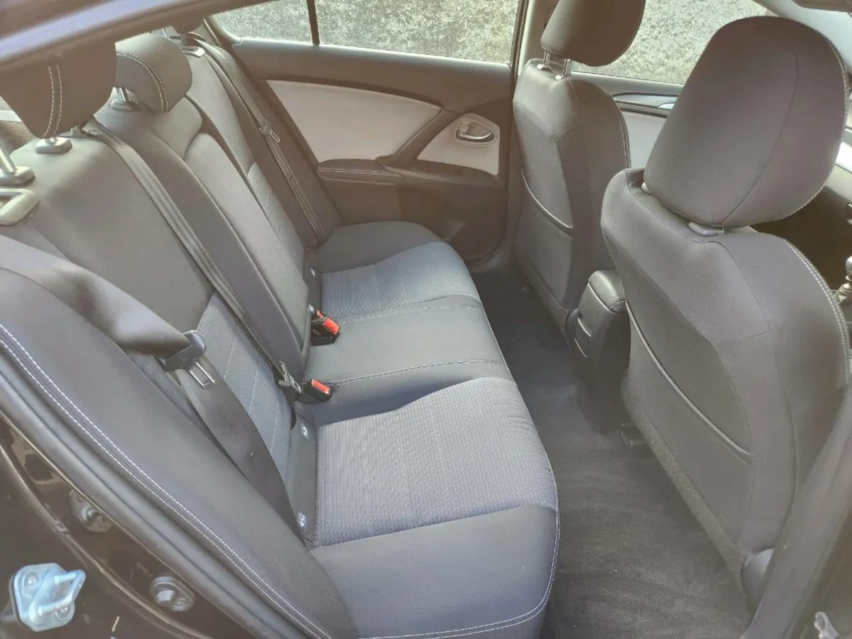 162......Toyota Avensis 2.0d manual - Image 4