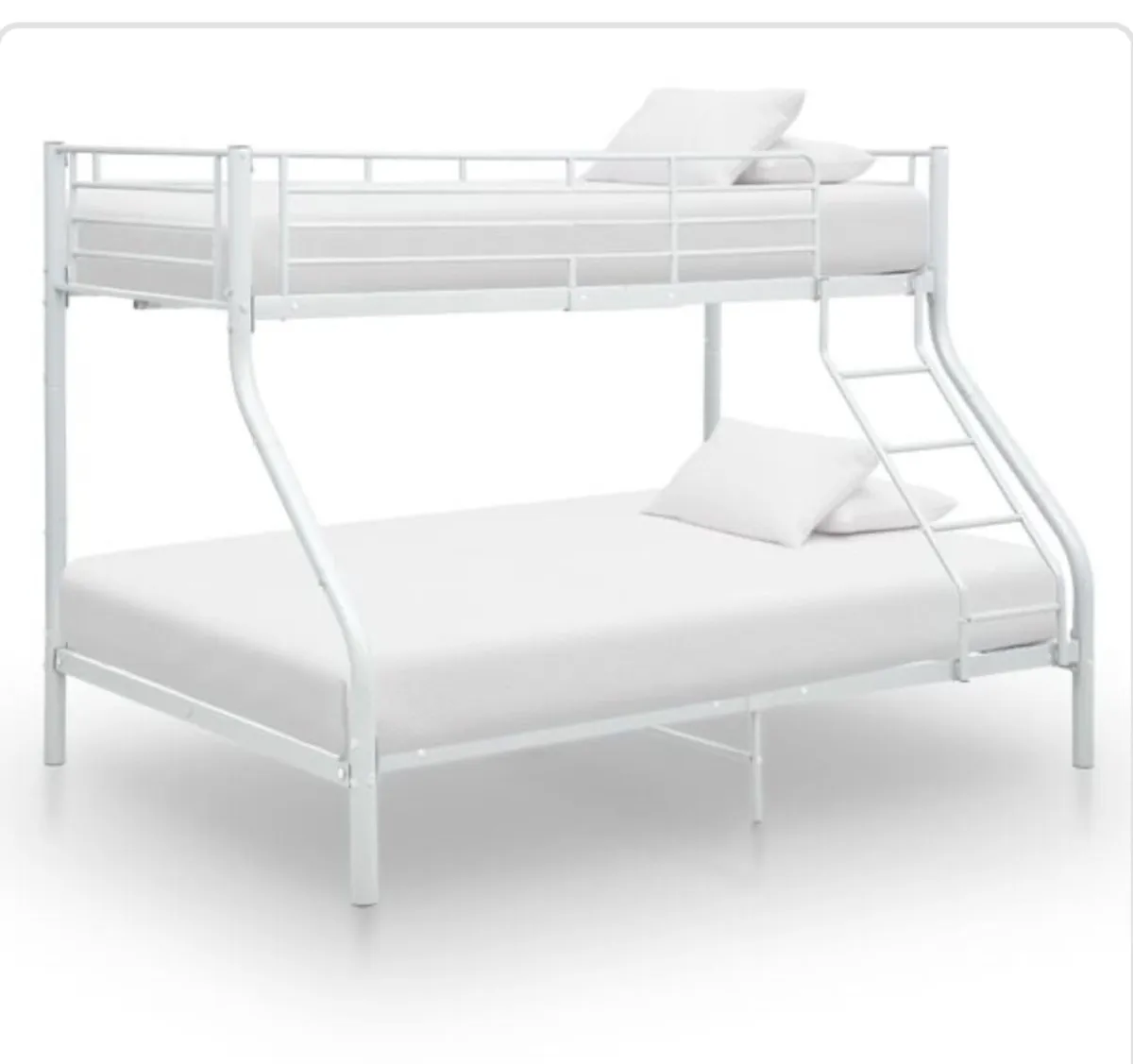 Bunkbeds and single beds - Image 4