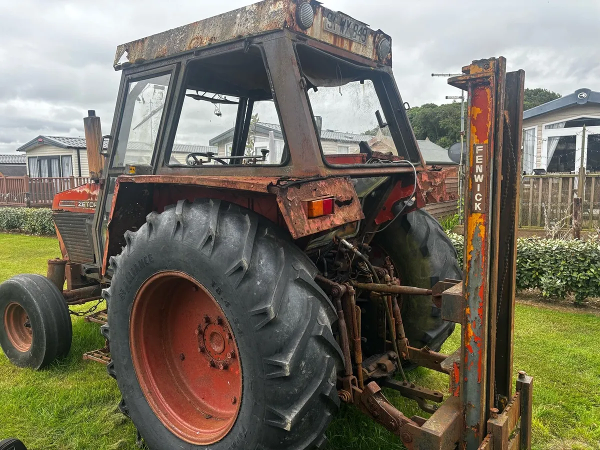 1991 Zetor 8111 for sale - Image 4